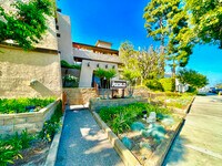 2501 W Redondo Beach Blvd