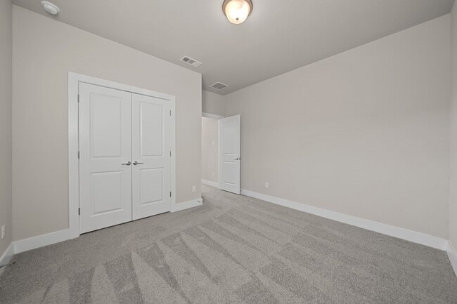 property at 219 Pinnacle Ln