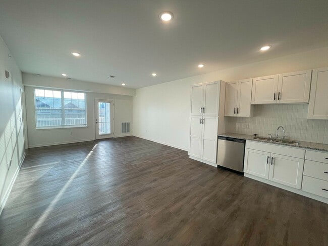 Vista Riverwest in Noblesville, IN - Foto de edificio - Building Photo