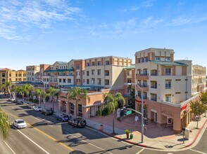 Alhambra Regency Plaza in Alhambra, CA - Foto de edificio - Building Photo