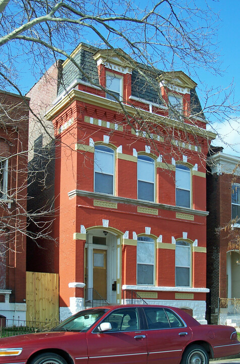 1919 Bremen Ave in St. Louis, MO - Building Photo