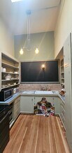 7825 SW 35th Ave, Unit 7825 SW 35th in Portland, OR - Building Photo - Building Photo