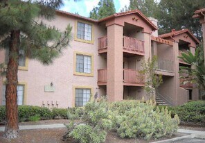 12015 Alta Carmel Court, Unit RB Condo Apartamentos