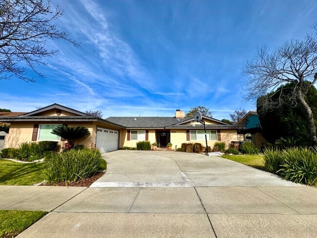 269 E Miramar Ave in Claremont, CA - Building Photo - Building Photo