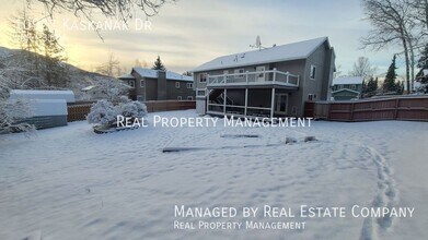 10921 Kaskanak Dr in Anchorage, AK - Building Photo - Building Photo
