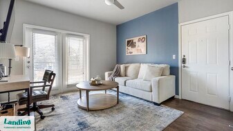 11022 Culebra Rd in San Antonio, TX - Building Photo