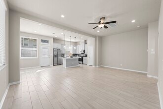 308 N Spotted Fern Dr in Montgomery, TX - Building Photo - Building Photo