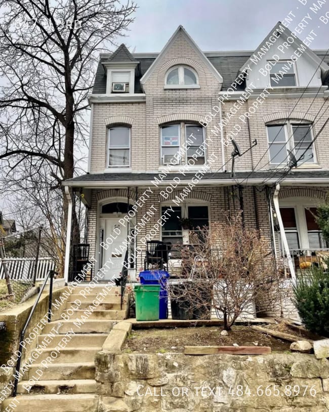 property at 647 N 3rd St