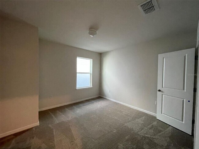 9675 Rally Spring Lp in Wesley Chapel, FL - Building Photo - Building Photo
