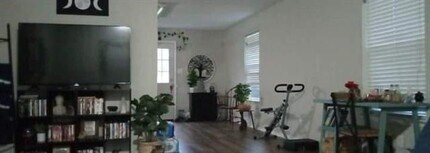 613 N Cherry St in Aubrey, TX - Building Photo - Building Photo