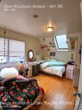 2644 Hillegass Ave in Berkeley, CA - Foto de edificio - Building Photo