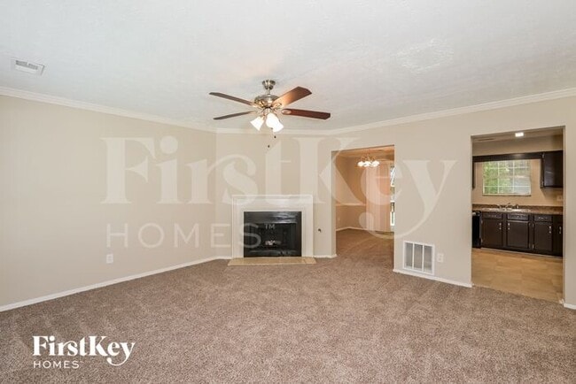 2945 Aspen Woods Entry in Atlanta, GA - Building Photo - Building Photo