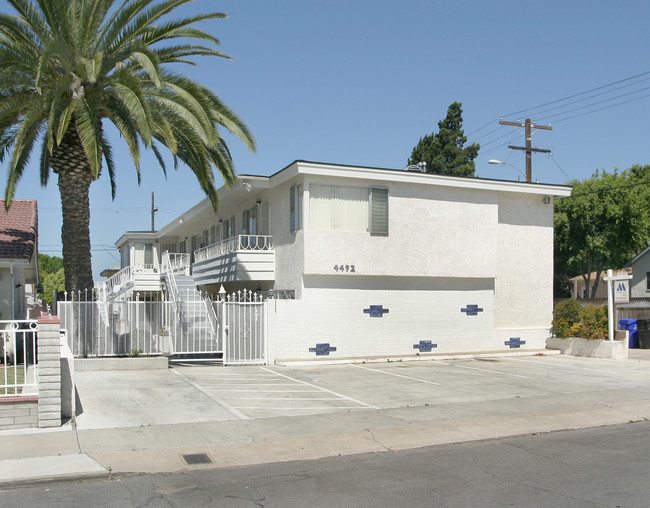 4492 Estrella Ave in San Diego, CA - Building Photo - Building Photo