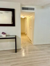 14165 SW 87th St in Miami, FL - Building Photo - Building Photo