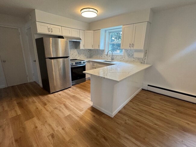 18 Breglia St, Unit 2 in Yonkers, NY - Building Photo - Building Photo