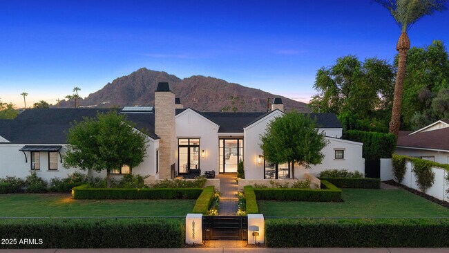6238 E Calle Rosa in Scottsdale, AZ - Building Photo - Building Photo