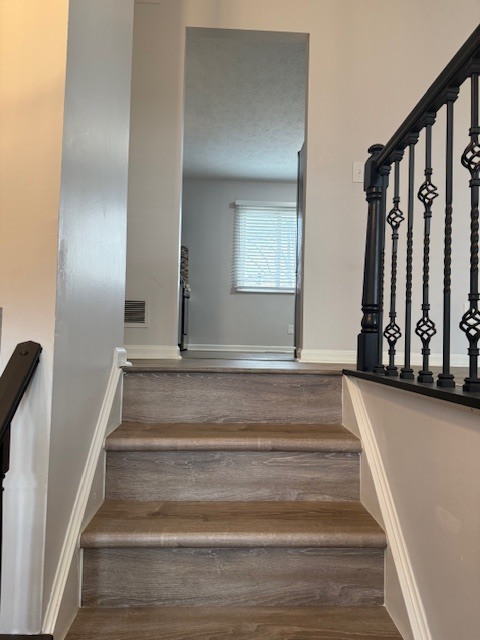 5705 Stone Bluff Rd, Unit 10-303 in Louisville, KY - Building Photo - Building Photo