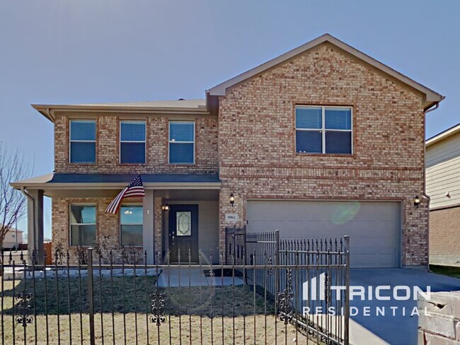 9901 Sparrow Hawk Ln in Fort Worth, TX - Building Photo - Building Photo