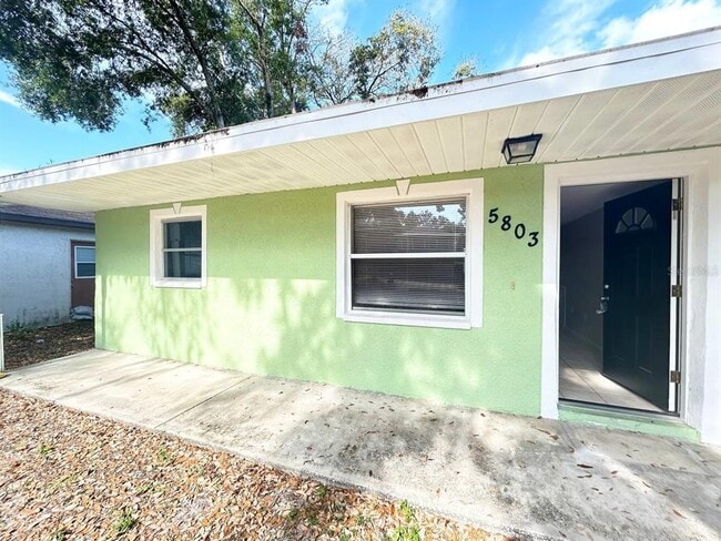 5803 Delaware Ave in New Port Richey, FL - Building Photo - Building Photo