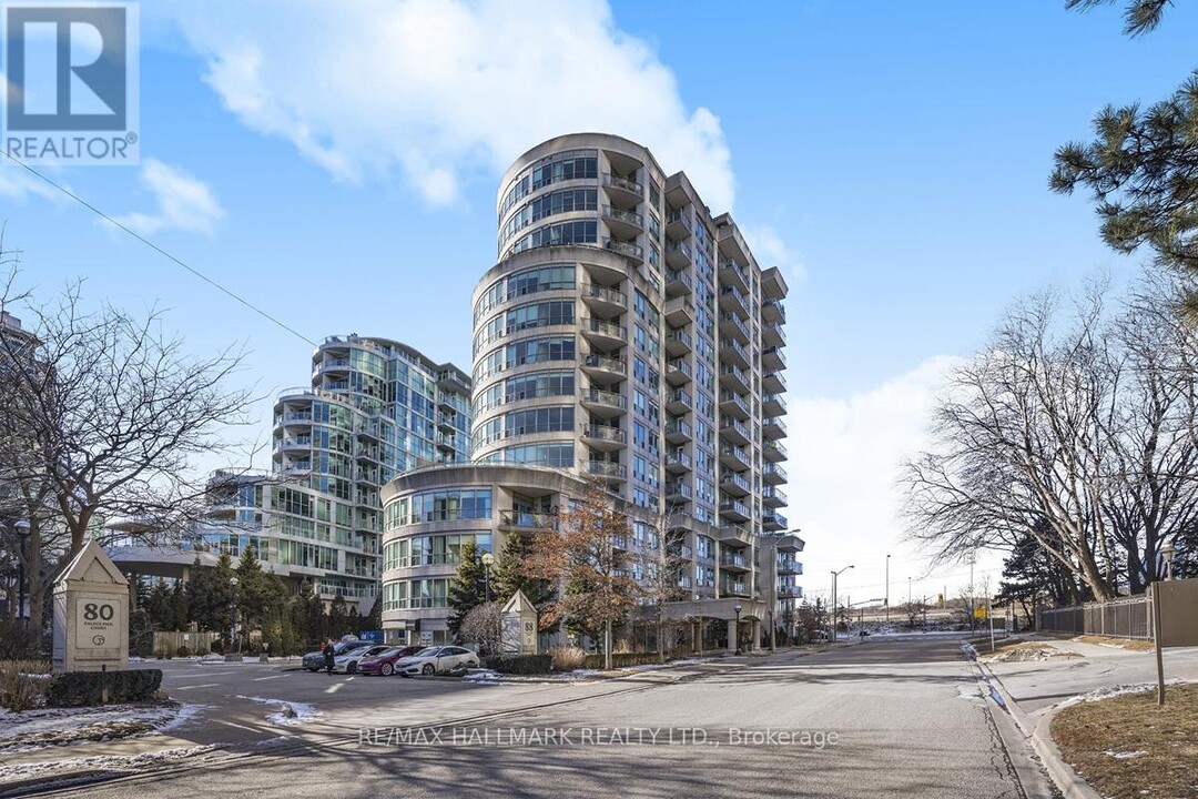 88-888 Palace Pier Ct in Toronto, ON - Building Photo