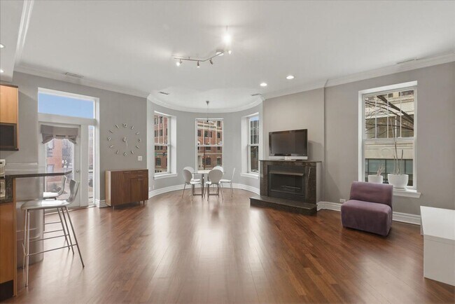 property at 36 S Ashland Ave