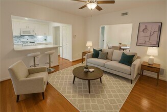 6023 Waterman Blvd, Unit 1W in St. Louis, MO - Building Photo - Building Photo