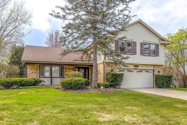 2804 Lexington Ln in Highland Park, IL - Building Photo - Building Photo