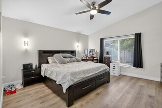 1051 NW 124th Terrace in Sunrise, FL - Building Photo - Building Photo