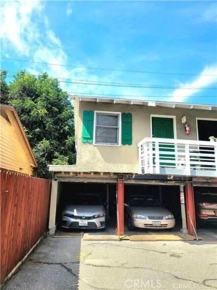 81 N Greenwood Ave in Pasadena, CA - Building Photo