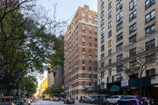 300 West End Ave in New York, NY - Building Photo