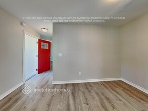 524 Parnell Dr, Unit Apt 3 in Raleigh, NC - Foto de edificio - Building Photo