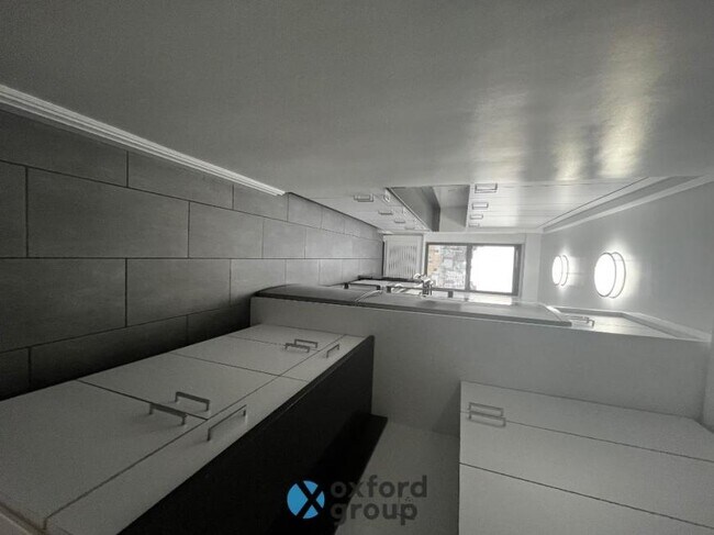 20 5th Ave in New York, NY - Building Photo - Building Photo