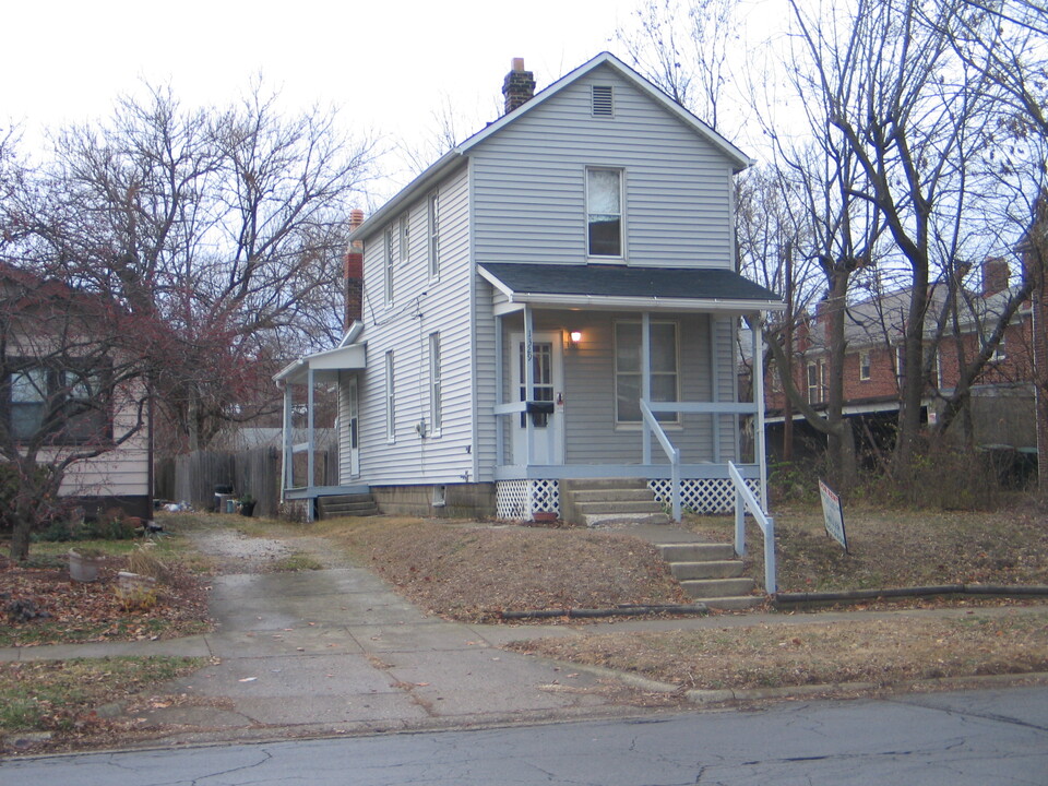 1329 Broadview Ave in Columbus, OH - Building Photo