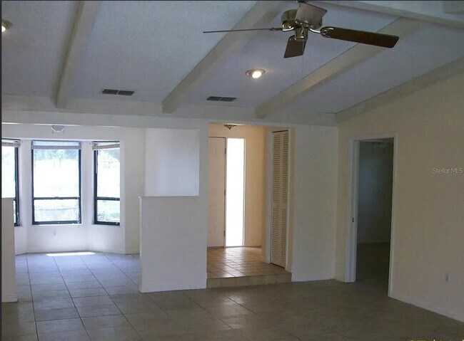 1649 Georgetowne Blvd in Sarasota, FL - Building Photo - Building Photo