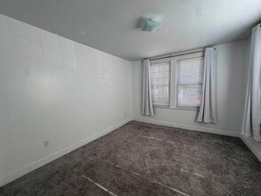 20 Chapel St, Unit 2 in Portsmouth, NH - Building Photo - Building Photo