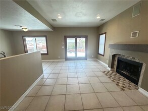 2815 Yorkshire Ave in Henderson, NV - Building Photo - Building Photo