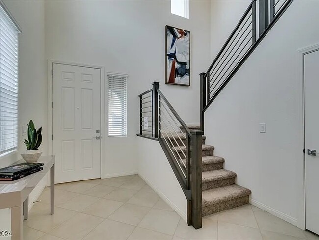 6985 Solano Cyn Ave in Las Vegas, NV - Building Photo - Building Photo