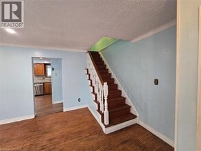 4433 Meadowvale Dr in Niagara Falls, ON - Building Photo - Building Photo