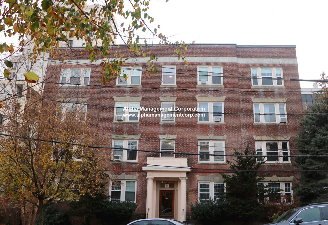 11 Centre St, Unit 3 in Cambridge, MA - Foto de edificio