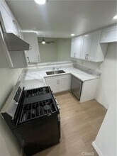 621 N Kenwood St, Unit 4 in Glendale, CA - Building Photo - Building Photo