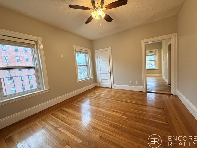 900 Massachusetts Ave in Cambridge, MA - Foto de edificio - Building Photo