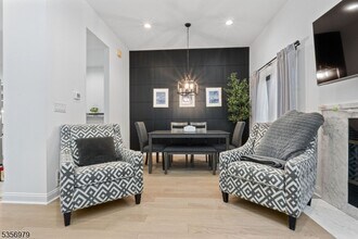 21 Stepping Ridge in Caldwell, NJ - Building Photo - Building Photo