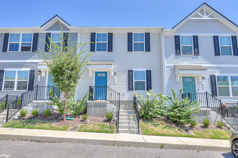 2757 Thornton Grove Blvd in Nashville, TN - Building Photo
