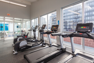 1325 N Wells Apartments in Chicago, IL - Building Photo - Interior Photo