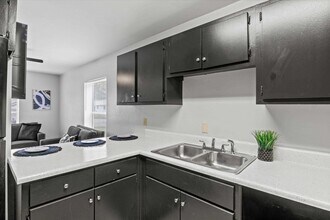 2114 Main St in Tallahassee, FL - Building Photo - Building Photo