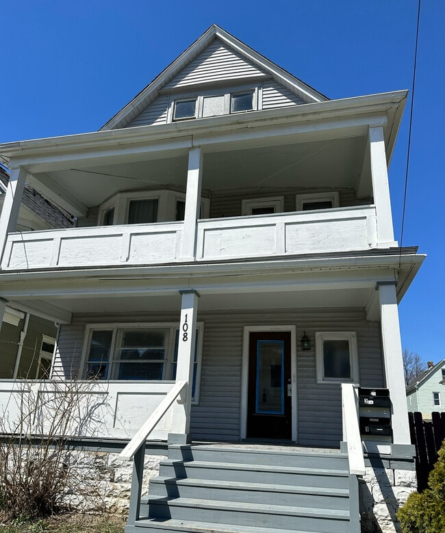 108 Macamley St in Buffalo, NY - Building Photo - Building Photo