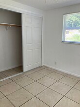 286 Lowell Ave in North Fort Myers, FL - Building Photo - Building Photo