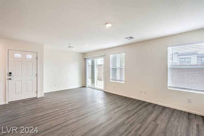 4423 Honey Hls Ave in Las Vegas, NV - Building Photo - Building Photo