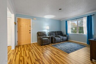 25A Pine Ln in Albany, NY - Building Photo - Building Photo