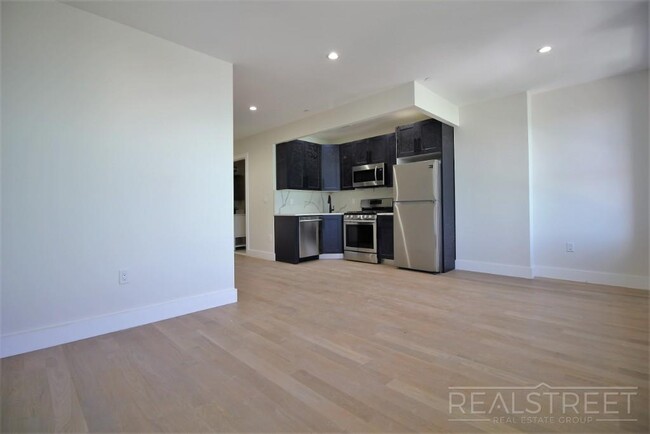 property at 643 Knickerbocker Ave